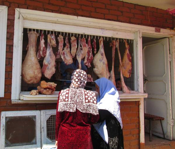 stoisko mięsne na bazarze Chor su