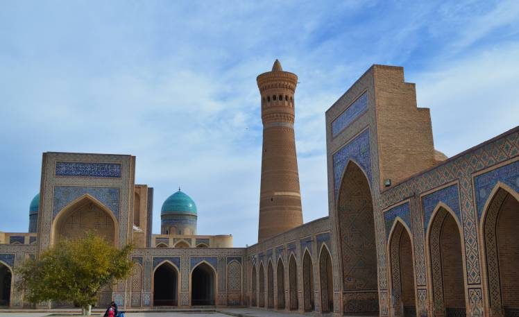 Dziedziniec meczetu Kalon w Bucharze